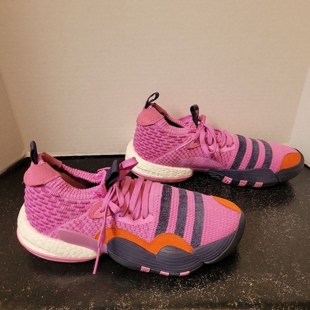 Adidas Trea Young 2 Basketball Sneakers - Picture 3 of 7